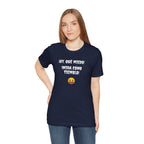 Funny Mexican T-Shirt,Neutral Gender, Latino Style Shirt,Sarcastic T-shirt.'Uy, que miedo! ¡Mira como tiemblo!'